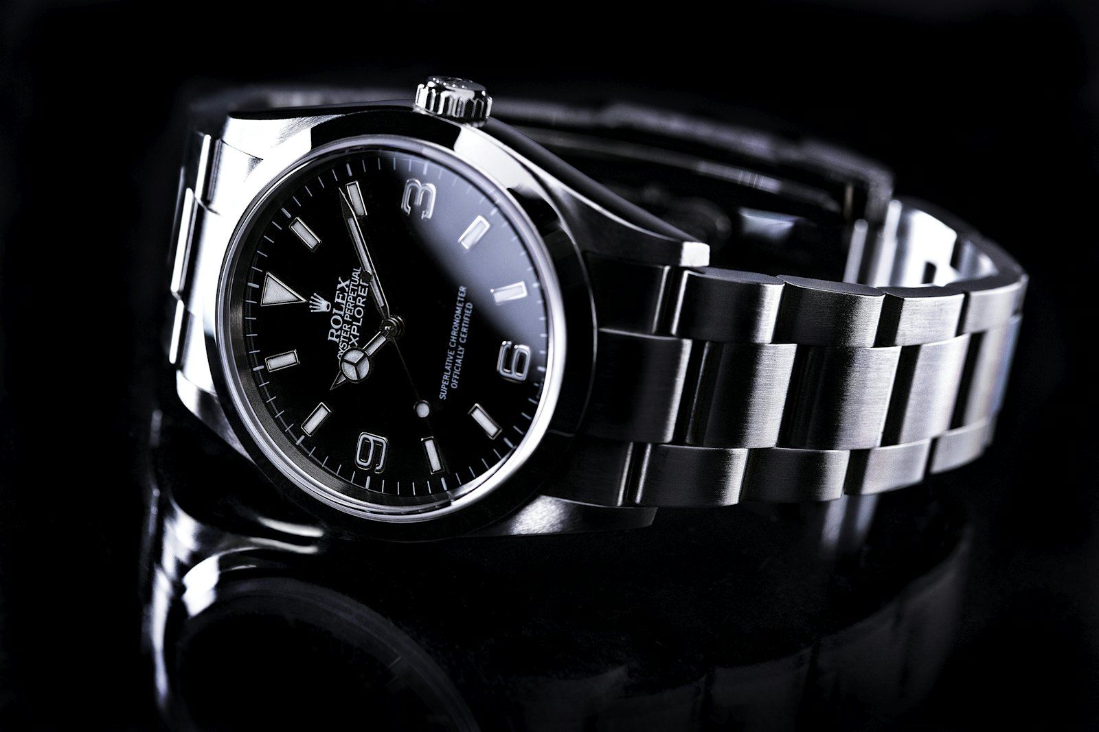 Light reflecting off a watch crystal